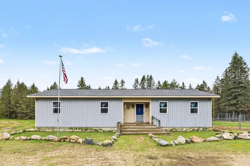 11675 SW Coster Road Springfield Township, MI 49633