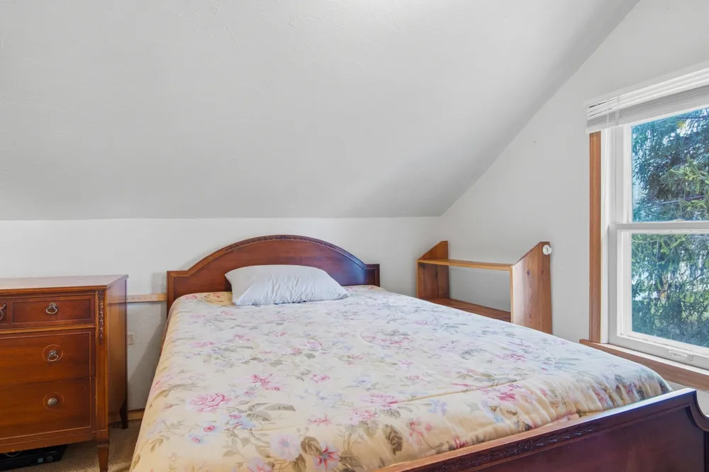 602 E Cayuga Street Kearney Township, MI 49615