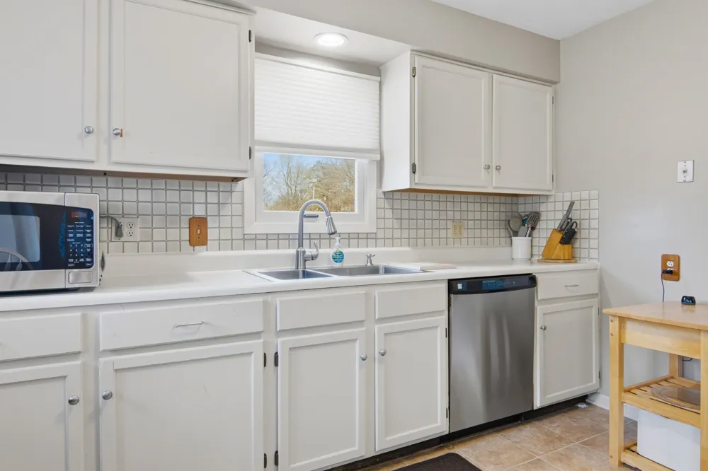 602 E Cayuga Street Kearney Township, MI 49615