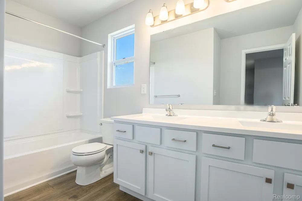 1967 Lockerbie Lane Hartland Township, MI 48353