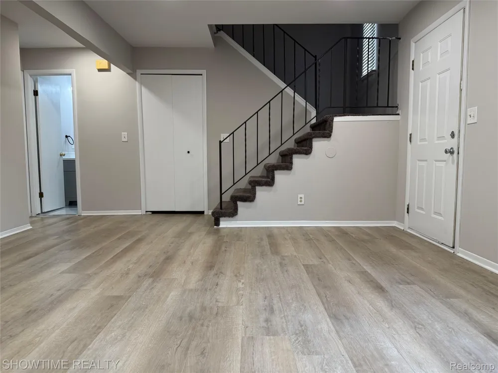 40860 HIGHPOINTE DRIVE Clinton Charter Township, MI 48038