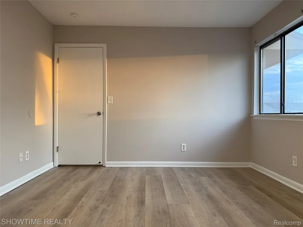 40860 HIGHPOINTE DRIVE Clinton Charter Township, MI 48038