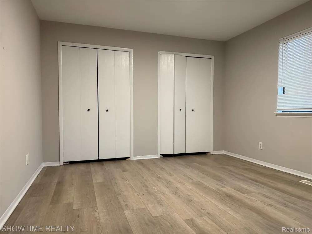 40860 HIGHPOINTE DRIVE Clinton Charter Township, MI 48038