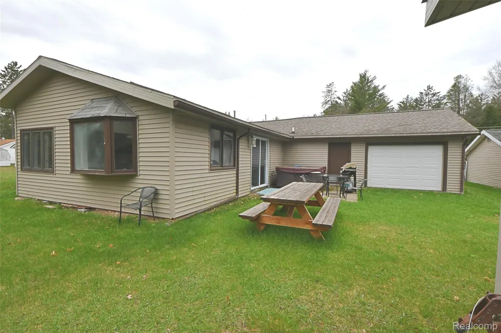 10865 Johnston Boulevard Richfield Township, MI 48656