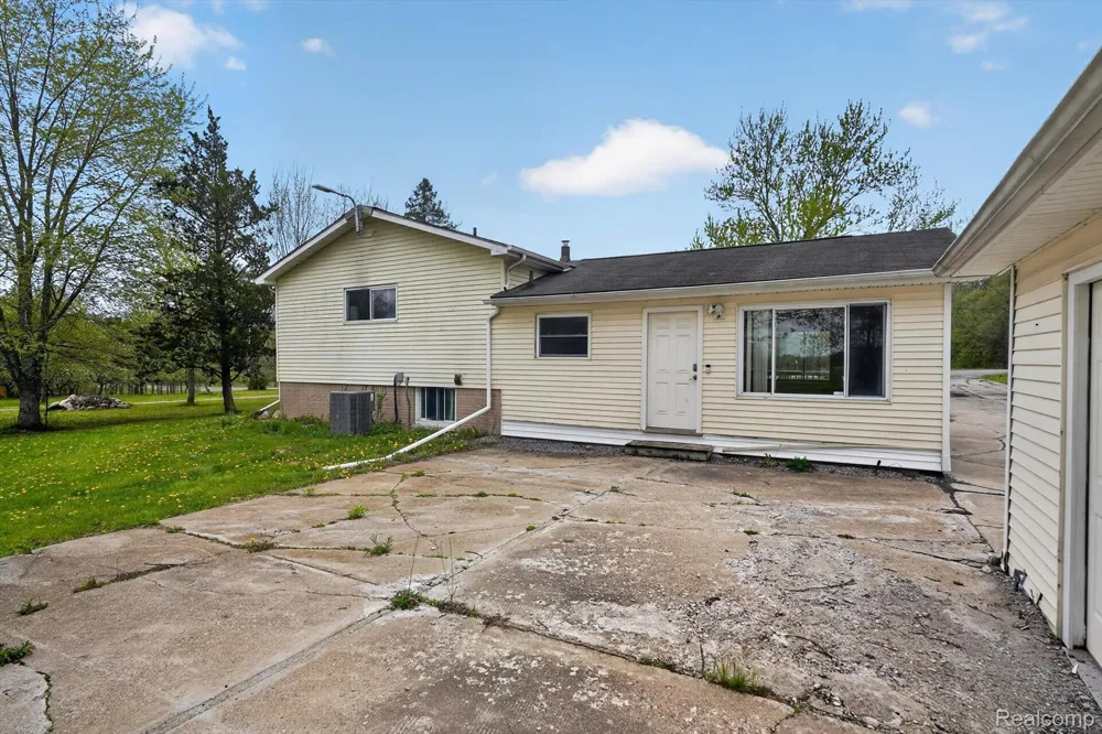 5457 E Frances Road Thetford Township, MI 48458