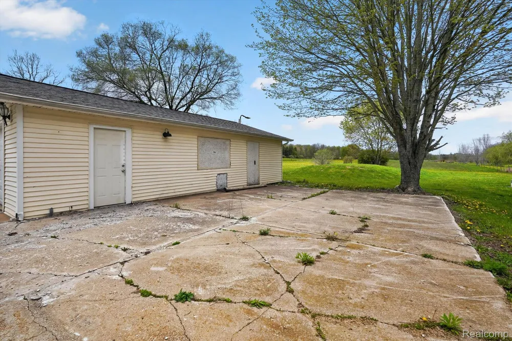 5457 E Frances Road Thetford Township, MI 48458