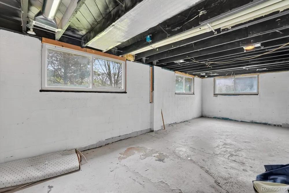5457 E Frances Road Thetford Township, MI 48458
