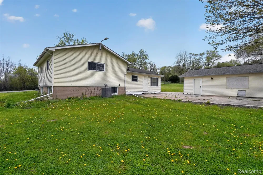 5457 E Frances Road Thetford Township, MI 48458