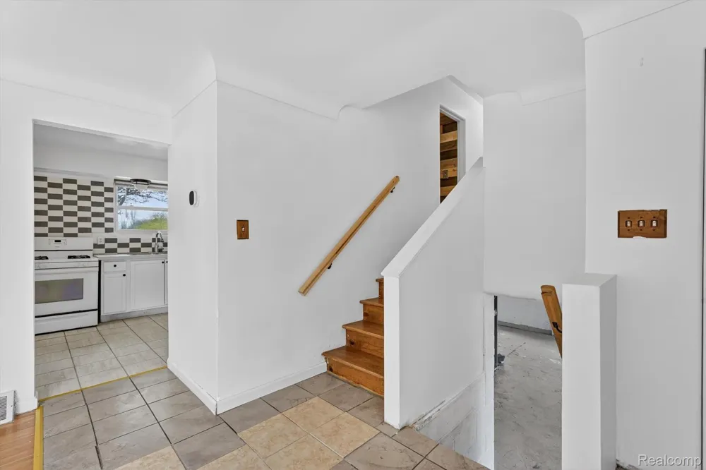5457 E Frances Road Thetford Township, MI 48458
