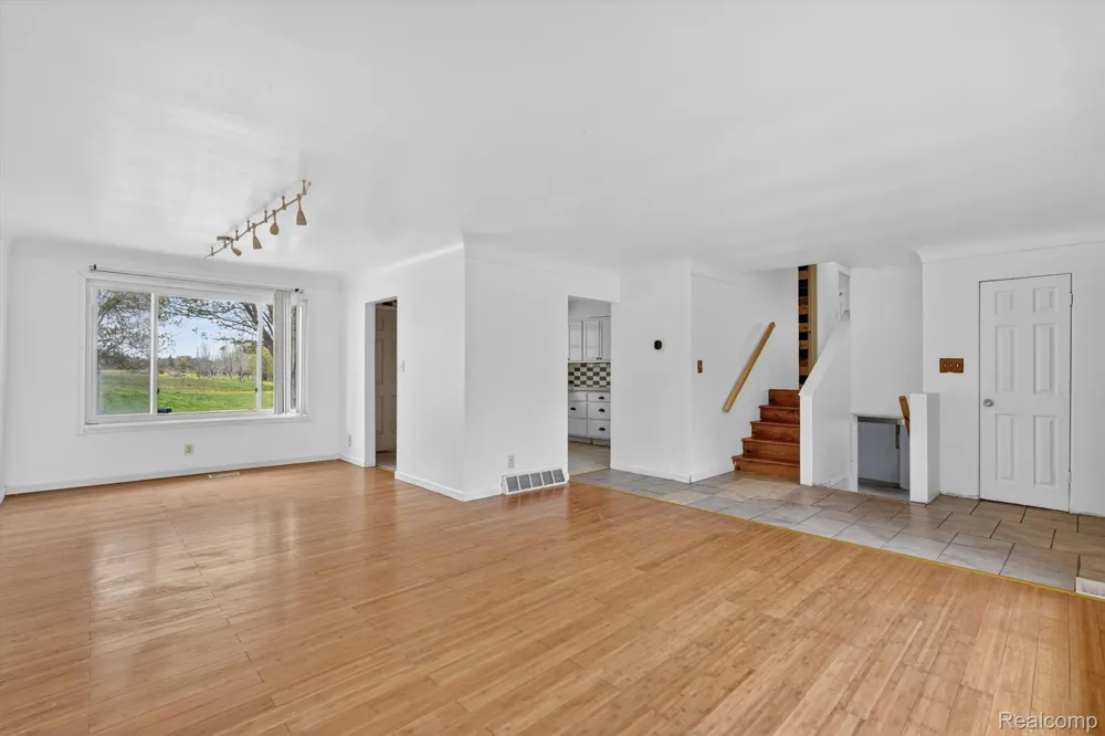 5457 E Frances Road Thetford Township, MI 48458
