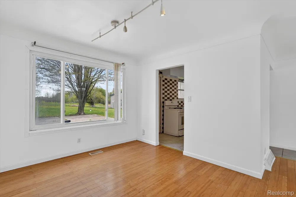5457 E Frances Road Thetford Township, MI 48458