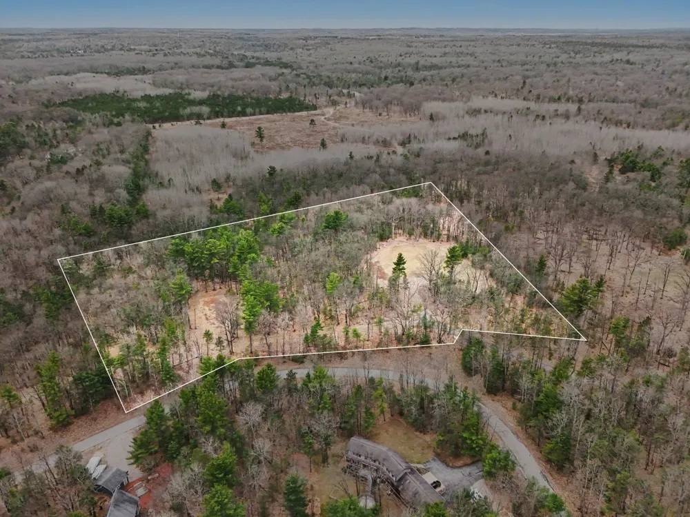 195 Starflower Lane Whitewater Township, MI 49686