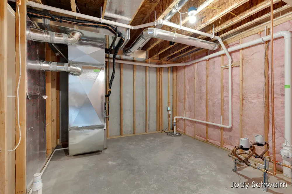 754 Noble Drive Belding City, MI 48809