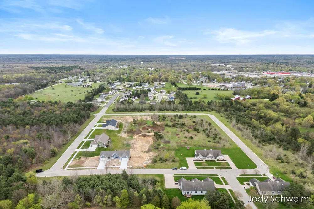 754 Noble Drive Belding City, MI 48809