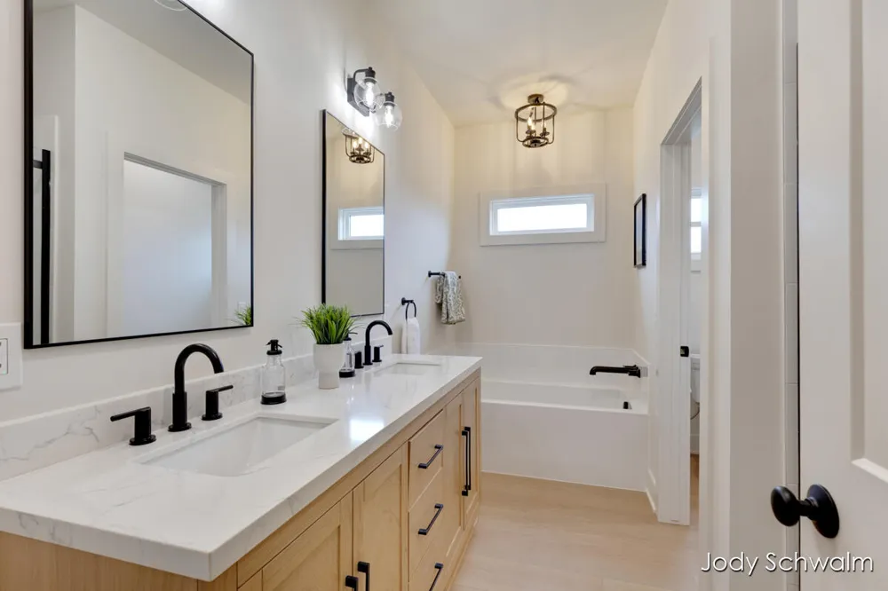 754 Noble Drive Belding City, MI 48809