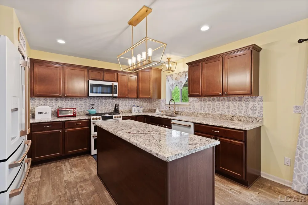 4563 Kelsey Avenue Raisin Township, MI 49221