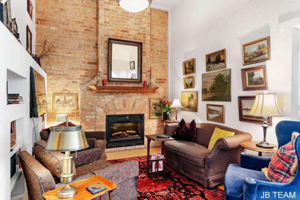 17 W 10th Street #220 Holland City, MI 49423