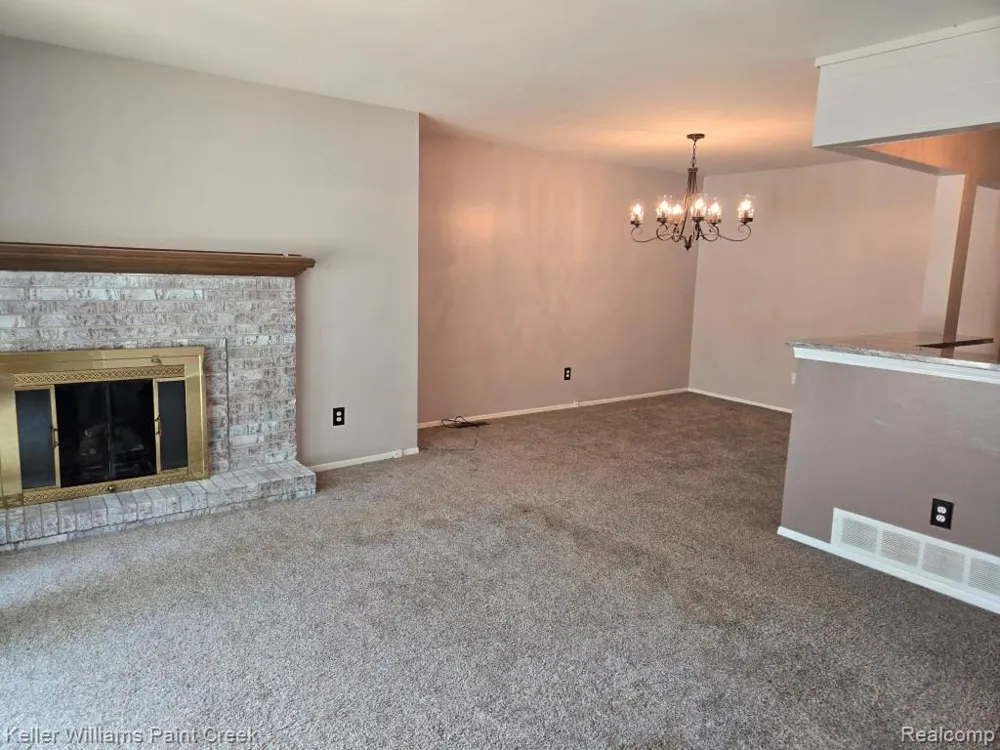 38565 Golfview Drive W Clinton Charter Township, MI 48038