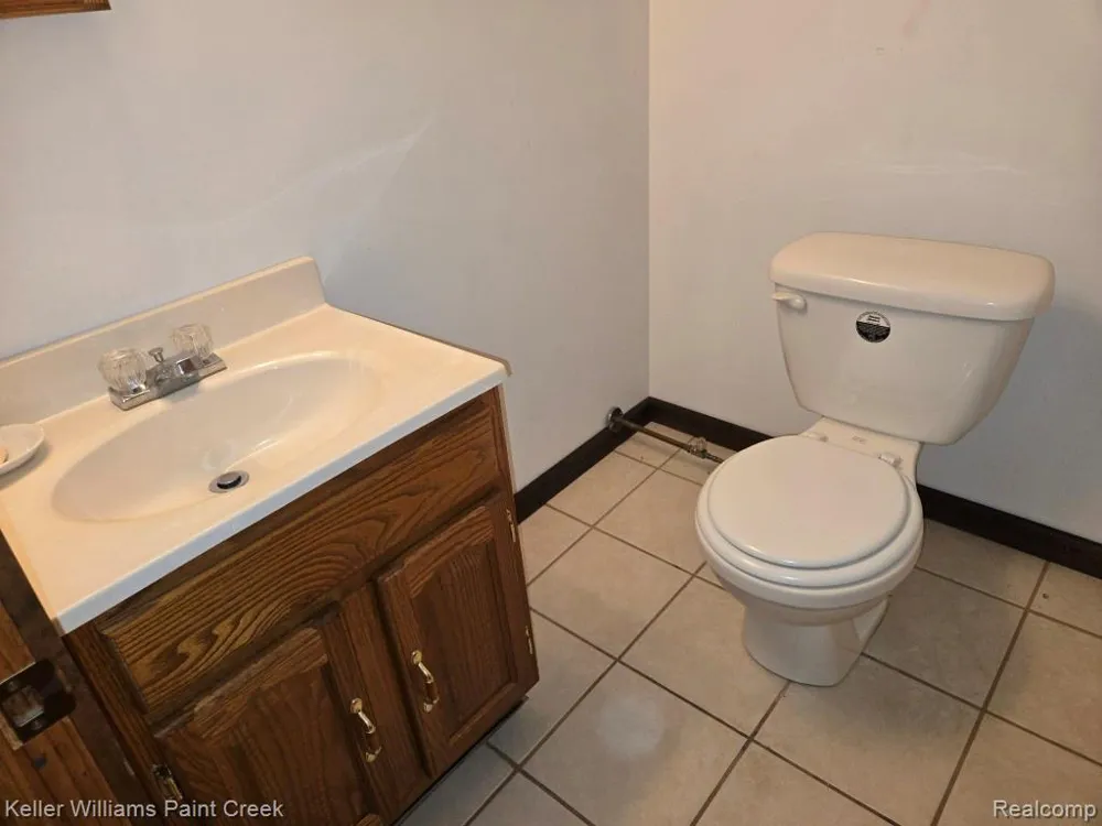 38565 Golfview Drive W Clinton Charter Township, MI 48038