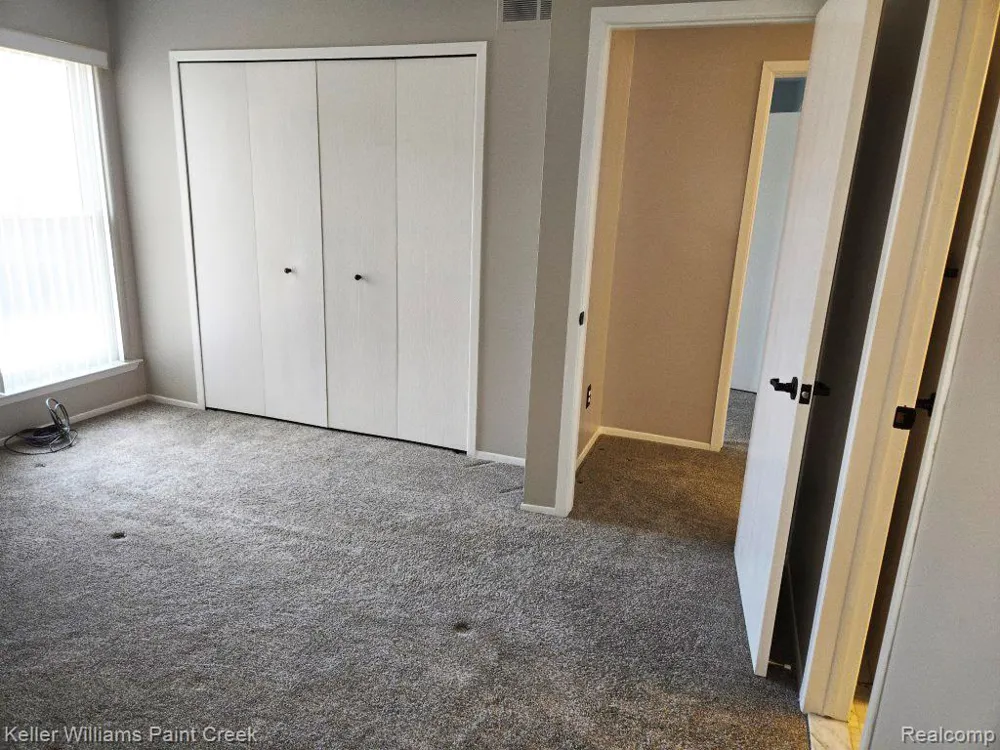 38565 Golfview Drive W Clinton Charter Township, MI 48038