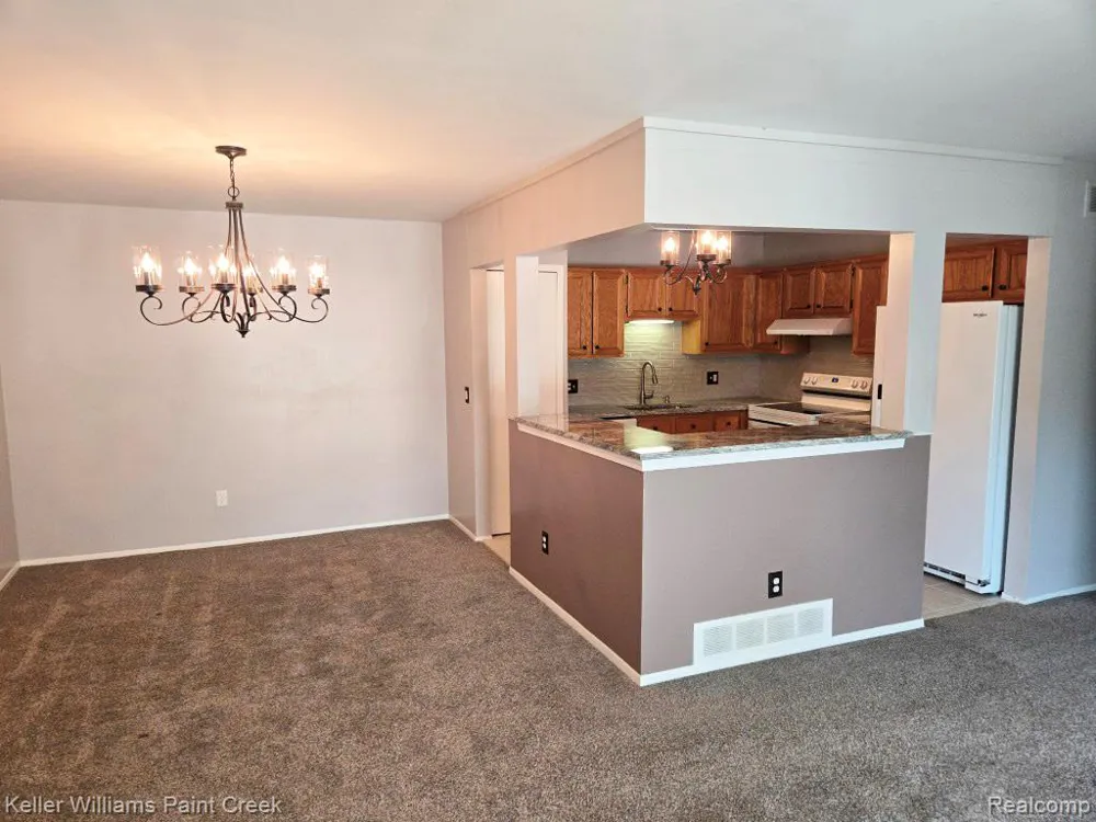 38565 Golfview Drive W Clinton Charter Township, MI 48038