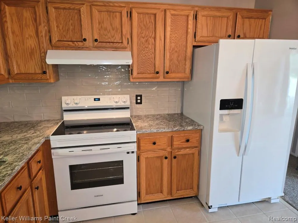 38565 Golfview Drive W Clinton Charter Township, MI 48038