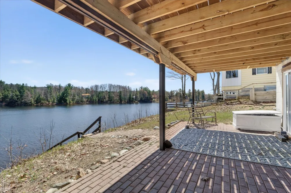 6258 SW Ginafred Shores Drive Springfield Township, MI 49633