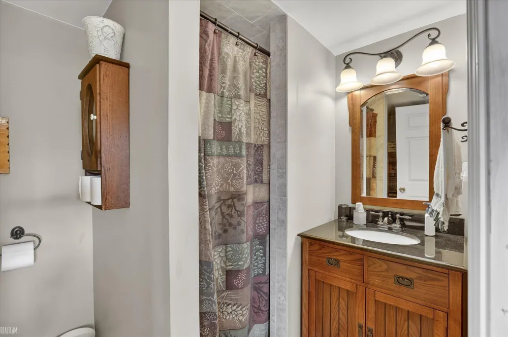 6258 SW Ginafred Shores Drive Springfield Township, MI 49633