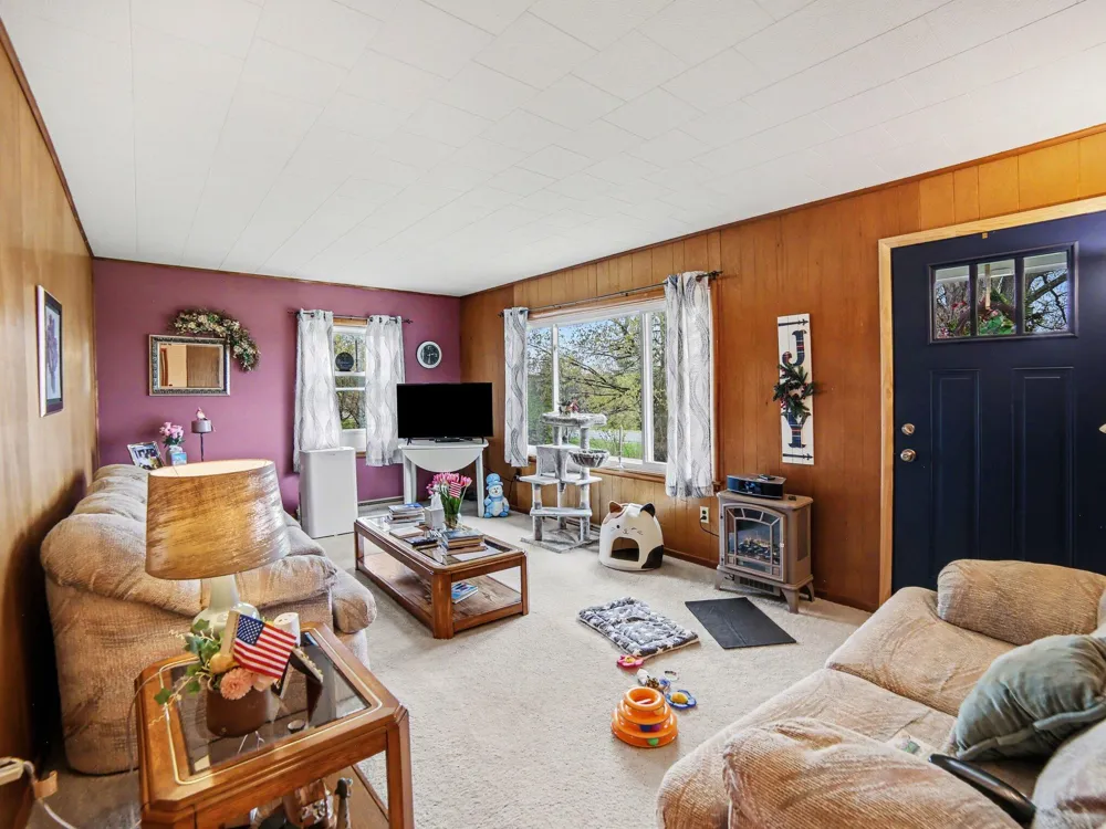 24 E Polk Road Elbridge Township, MI 49420