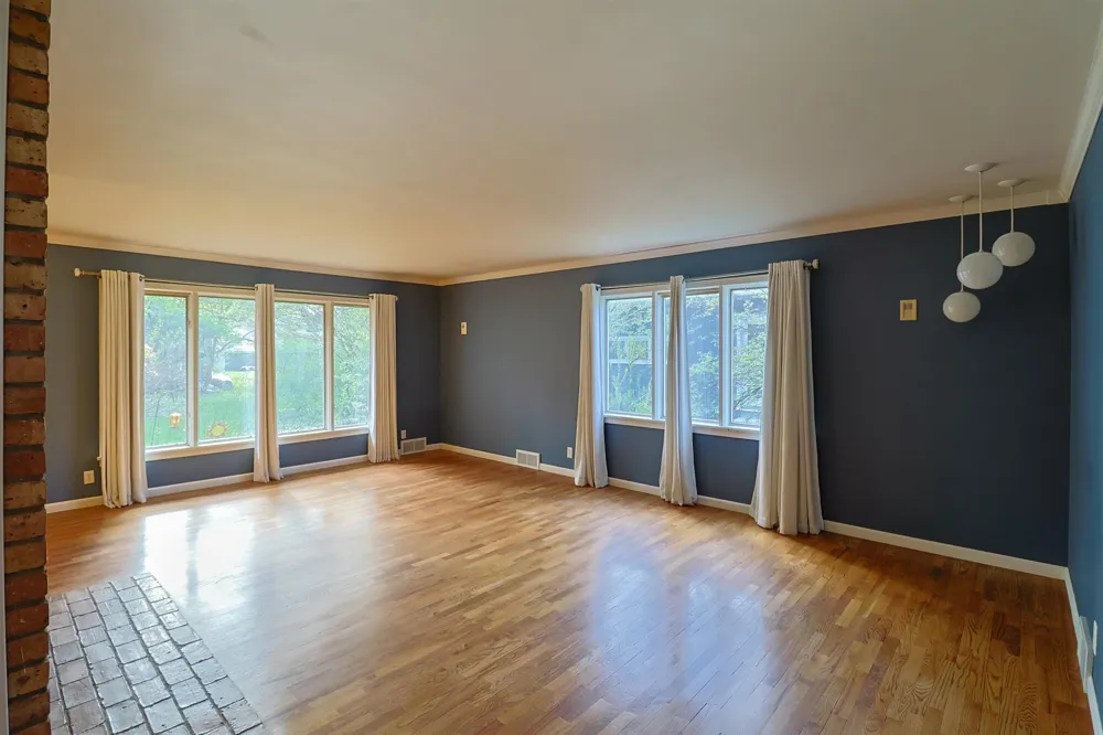 4502 Concord Street Midland City, MI 48642