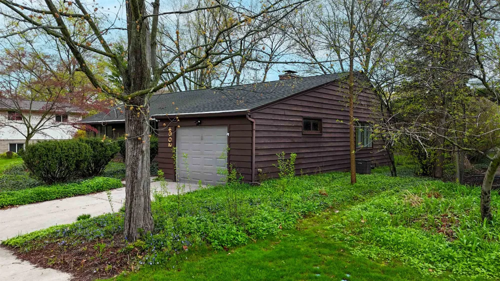4502 Concord Street Midland City, MI 48642