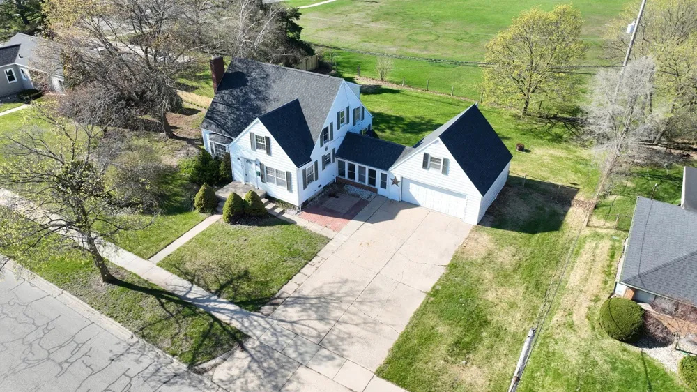 1207 North Drive Mt Pleasant City, MI 48858