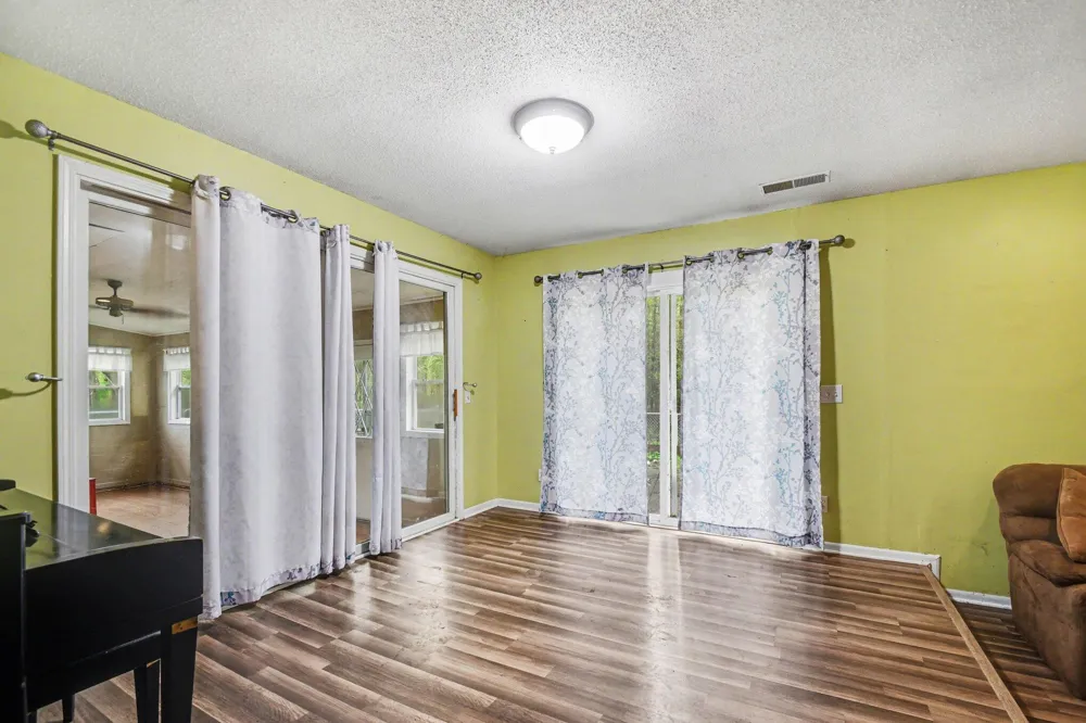 5564 Newton Avenue Coloma Charter Township, MI 49038