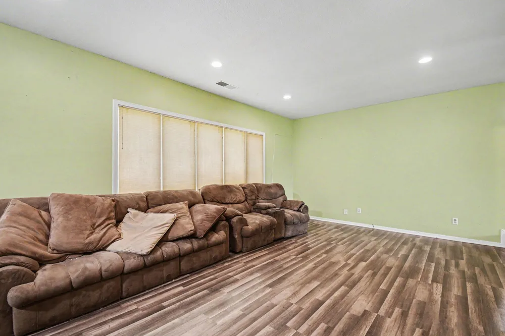 5564 Newton Avenue Coloma Charter Township, MI 49038