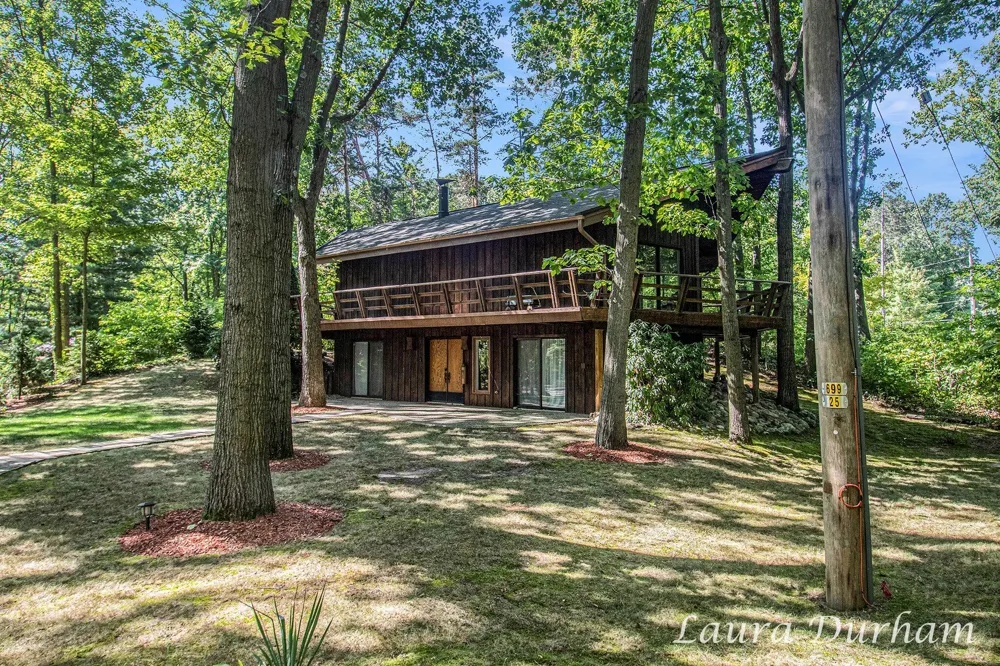 6480 Island Lake Road Laketown Township, MI 49423