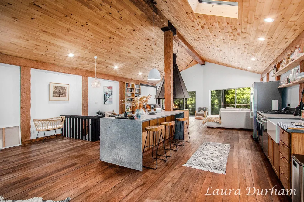 6480 Island Lake Road Laketown Township, MI 49423