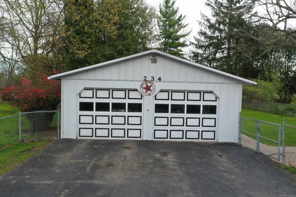 234 Howard Avenue Croswell City, MI 48022