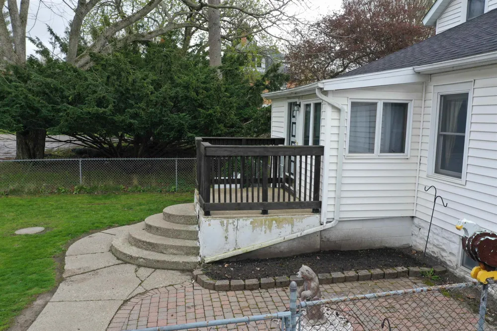 234 Howard Avenue Croswell City, MI 48022