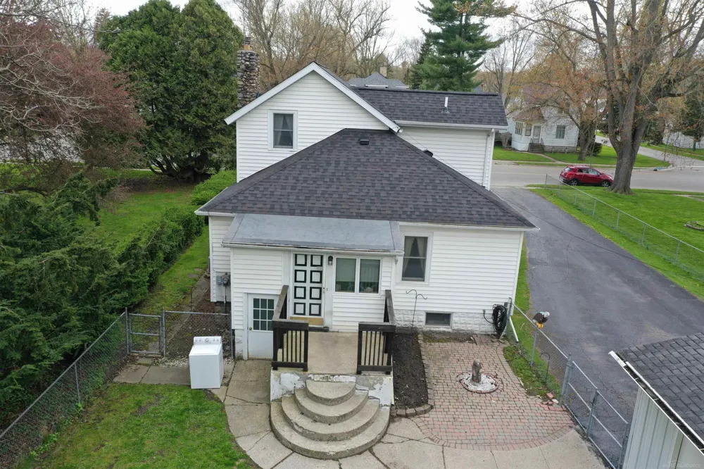 234 Howard Avenue Croswell City, MI 48022