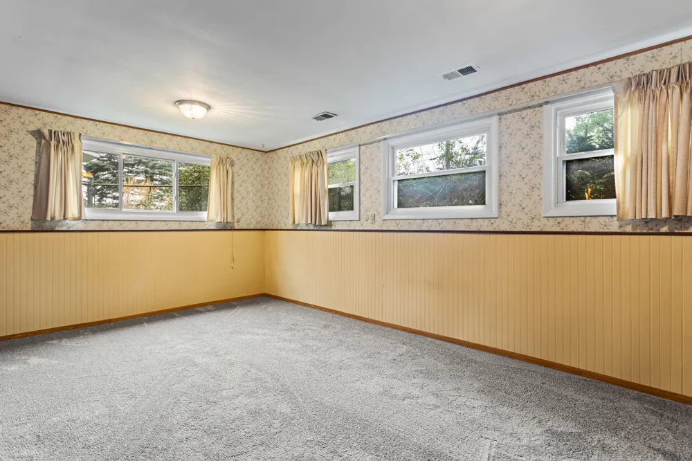 1470 54th Street SE Kentwood City, MI 49508