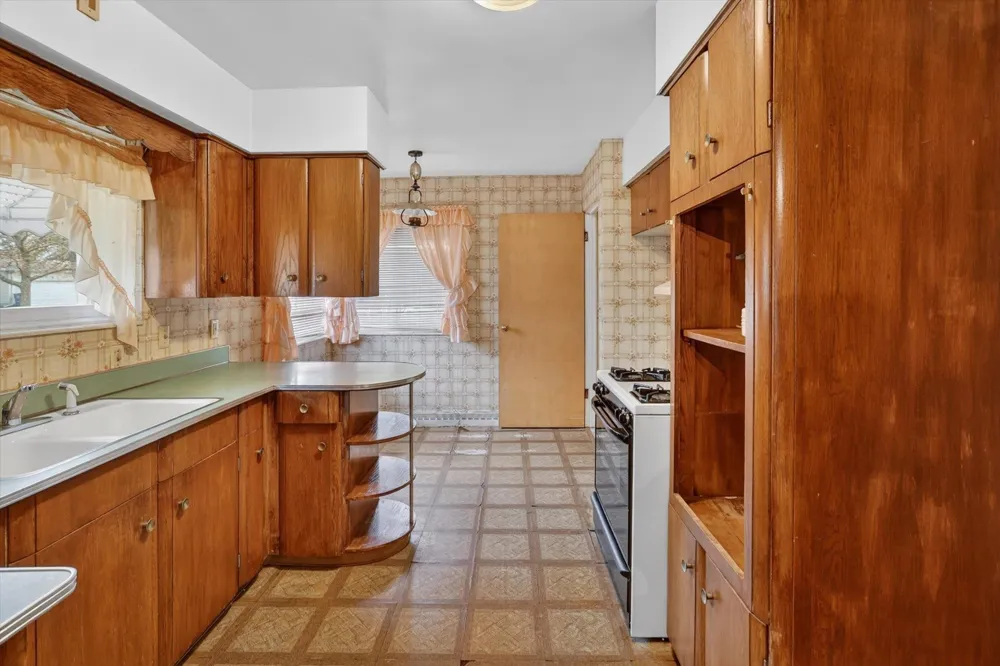636 Rustic Drive Carrollton Township, MI 48604