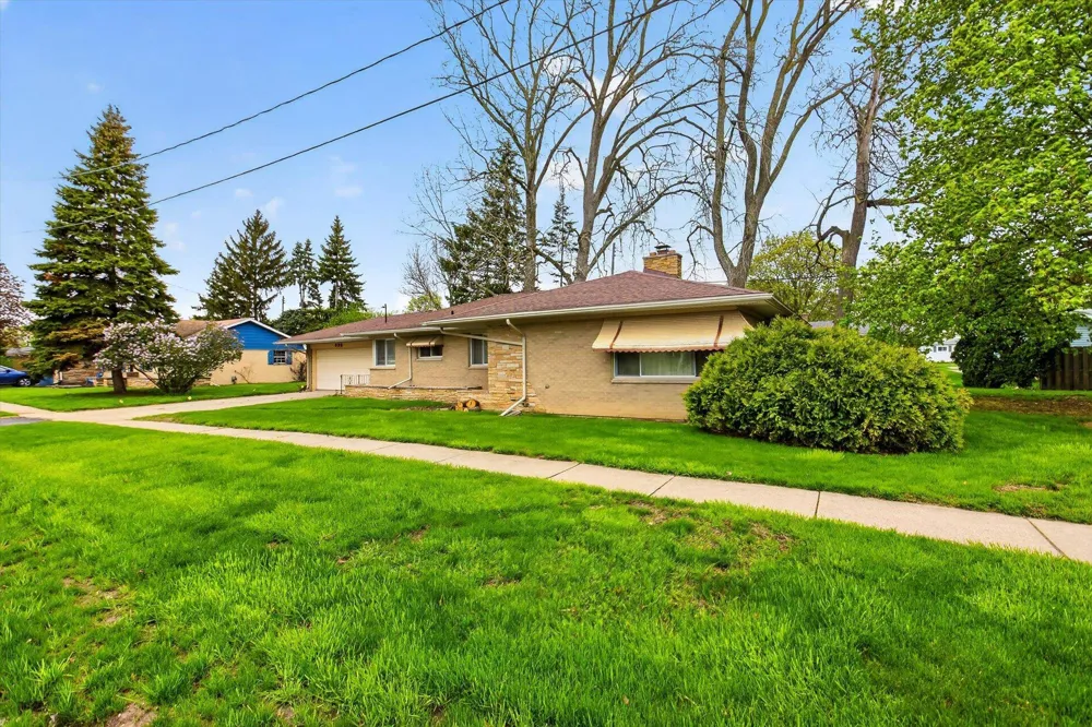 636 Rustic Drive Carrollton Township, MI 48604