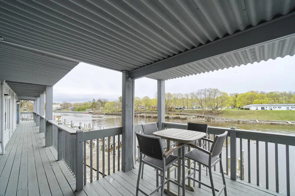 315 5th Avenue #17 Manistee City, MI 49660