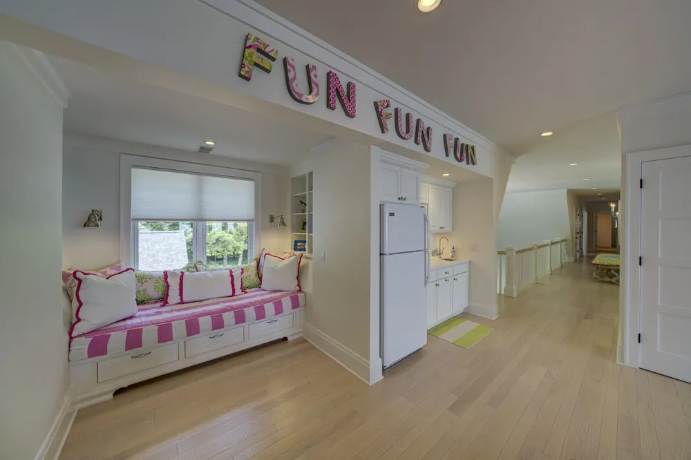 12935 Northport Point Road Leelanau Township, MI 49670