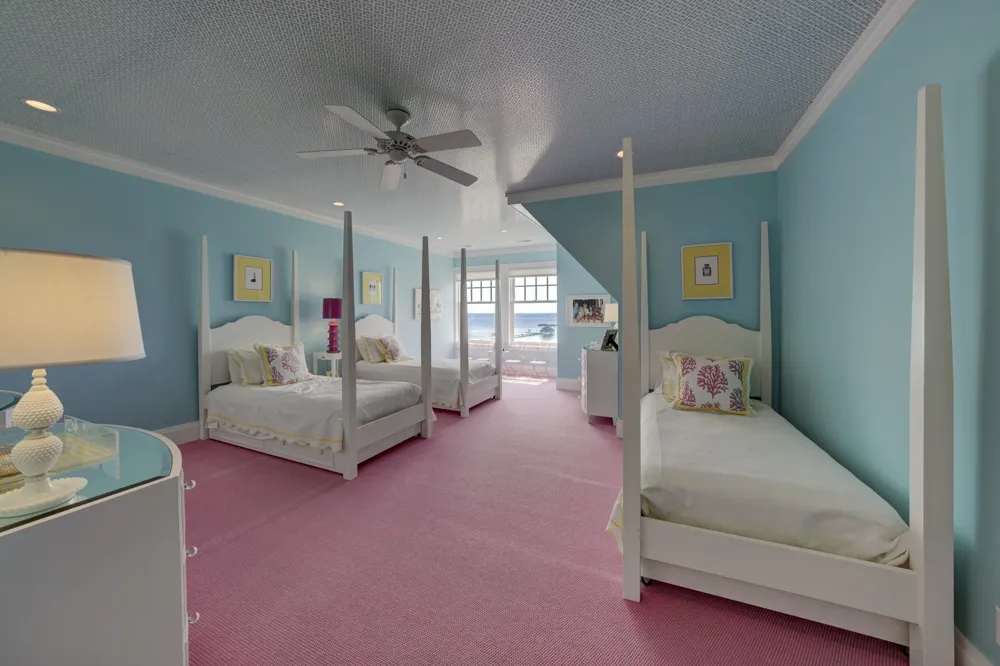 12935 Northport Point Road Leelanau Township, MI 49670