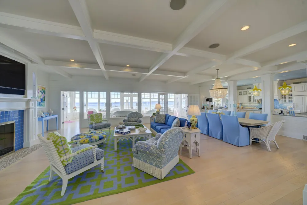 12935 Northport Point Road Leelanau Township, MI 49670