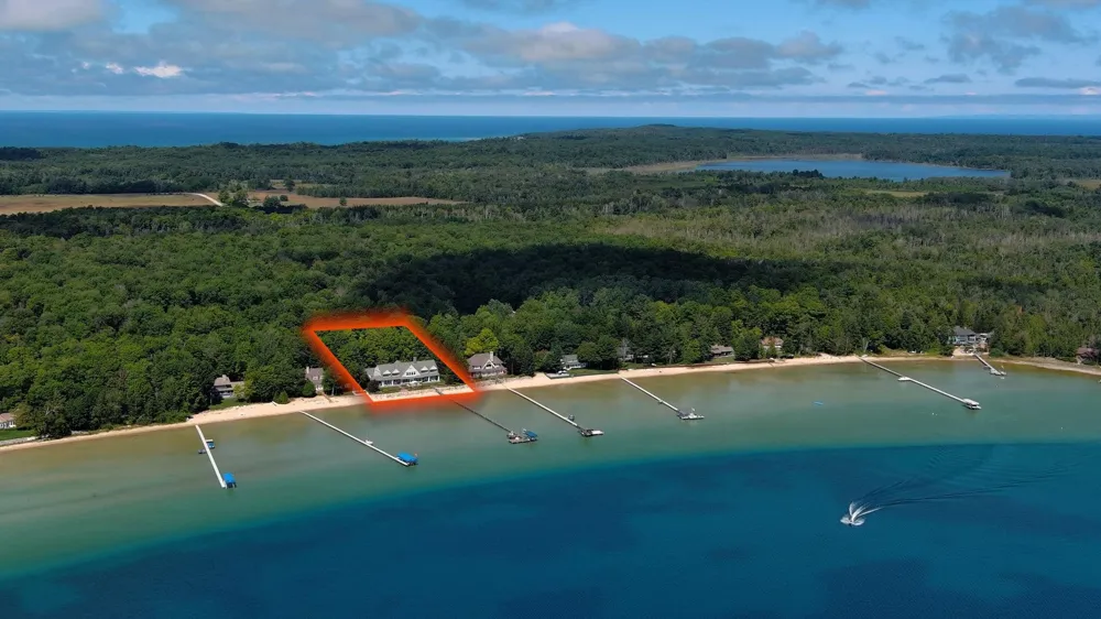 12935 Northport Point Road Leelanau Township, MI 49670