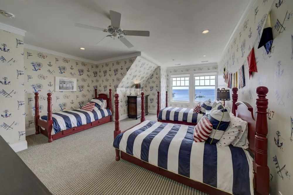 12935 Northport Point Road Leelanau Township, MI 49670