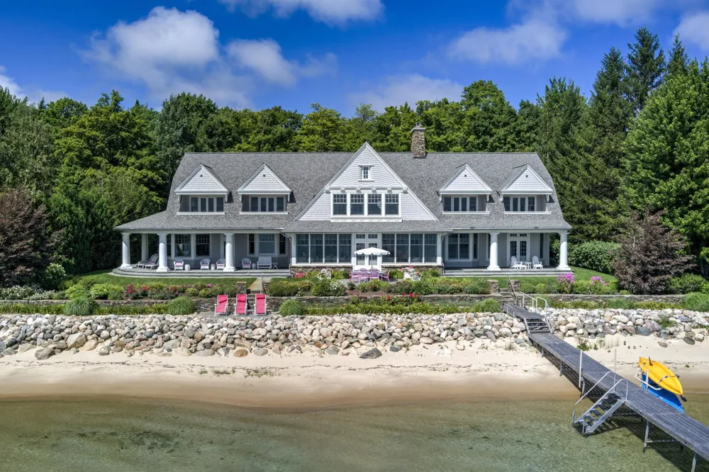 12935 Northport Point Road Leelanau Township, MI 49670