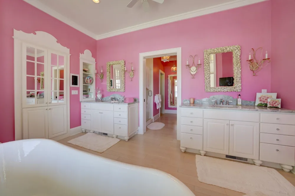 12935 Northport Point Road Leelanau Township, MI 49670